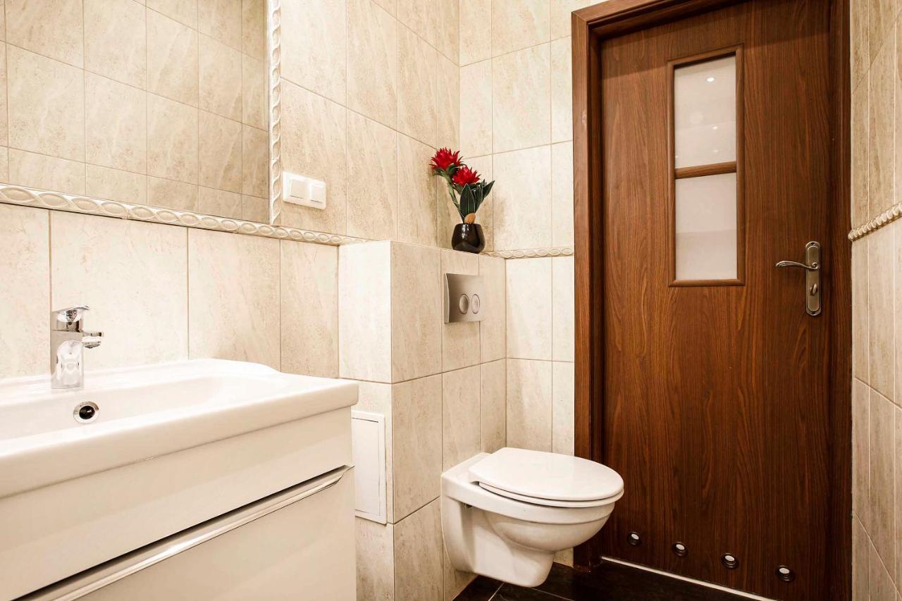2-Room Apartment With Kitchen, Heart Of Cracow Old Town Krakkó Kültér fotó